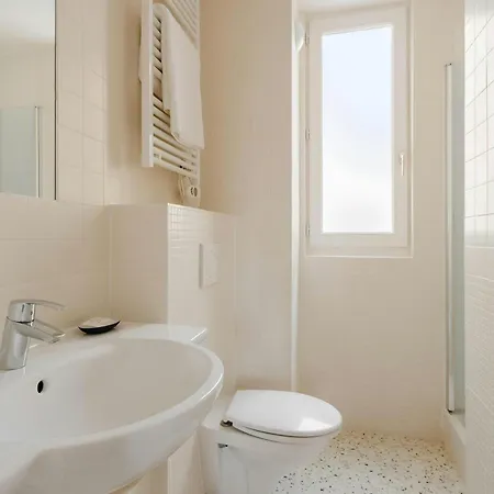 Quintinie Hotel 15Th Arrondissement, Sonder By Marriott Bonvoy Paris Exterior photo